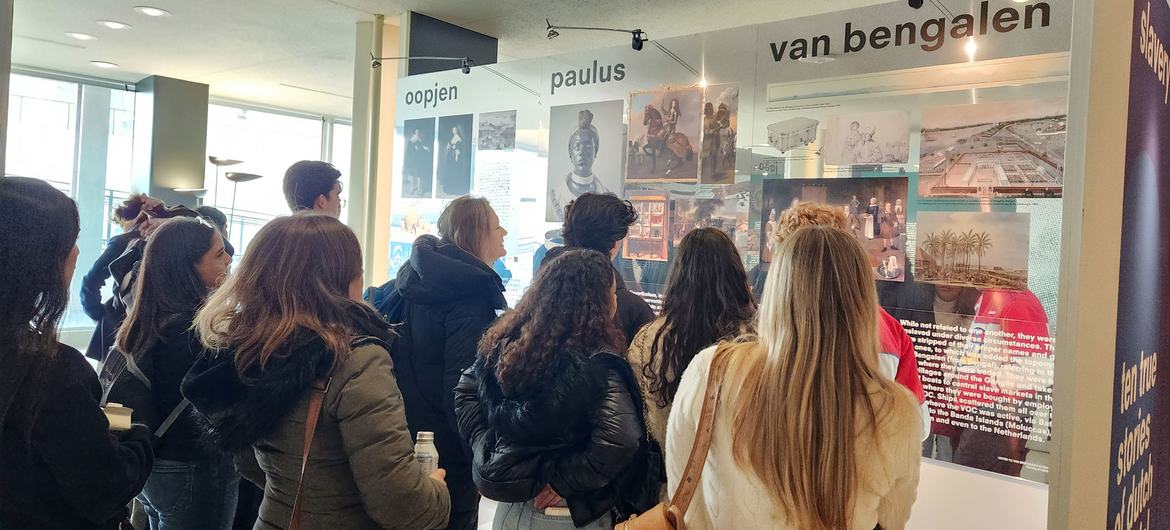 UN News/Eileen Travers A group of students from Mexico visits the Ten True Stories exhibition at UN headquarters. (Image obtained at news.un.org)